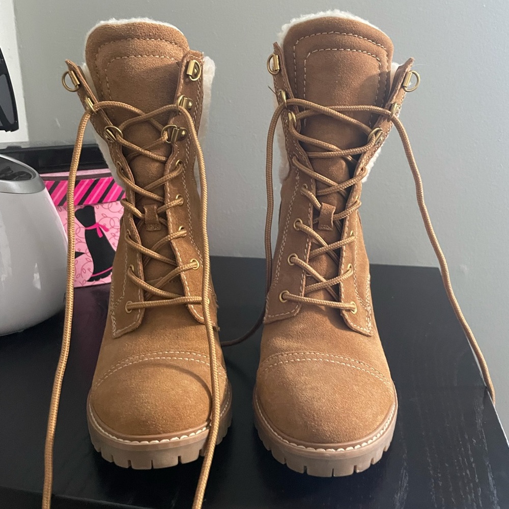 nine west rubber heeled booties